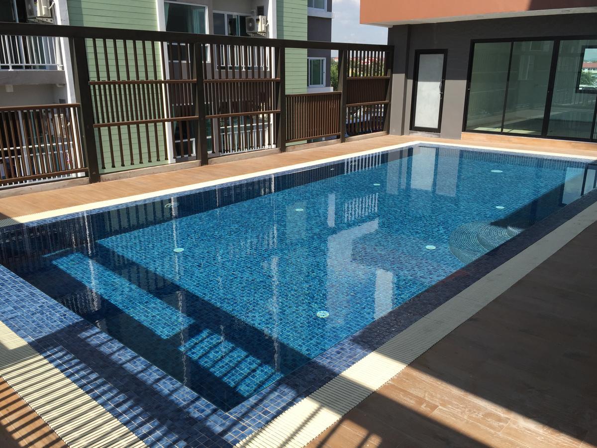 Aparthotel Modernbright Laemchabang Bang Lamung Exterior foto