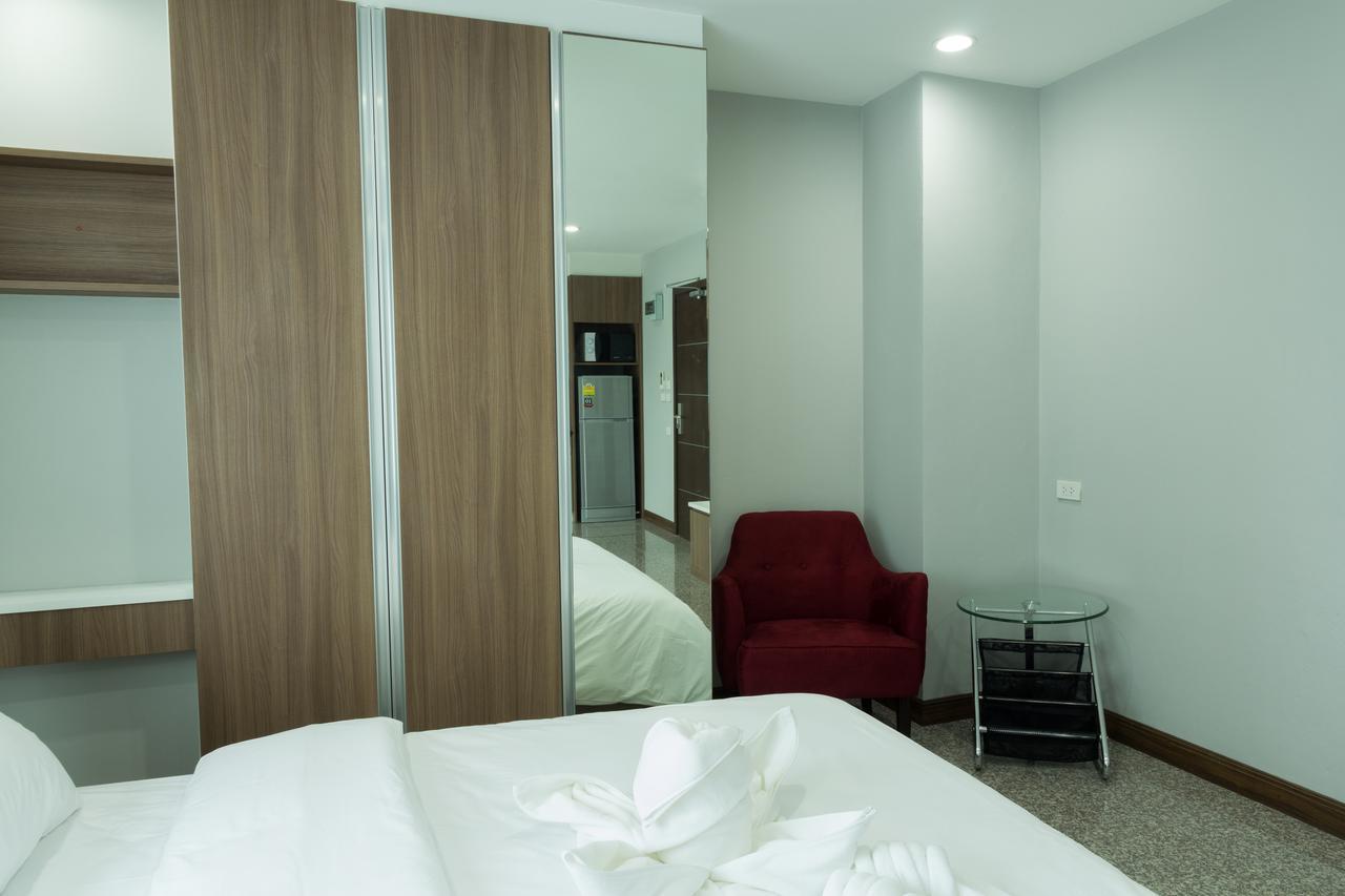 Aparthotel Modernbright Laemchabang Bang Lamung Exterior foto