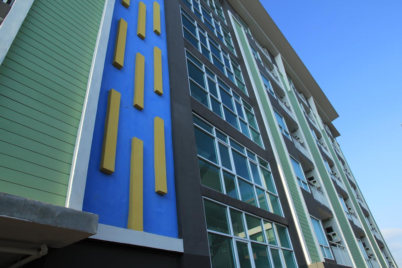 Aparthotel Modernbright Laemchabang Bang Lamung Exterior foto