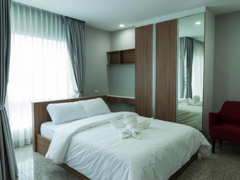 Aparthotel Modernbright Laemchabang Bang Lamung Exterior foto