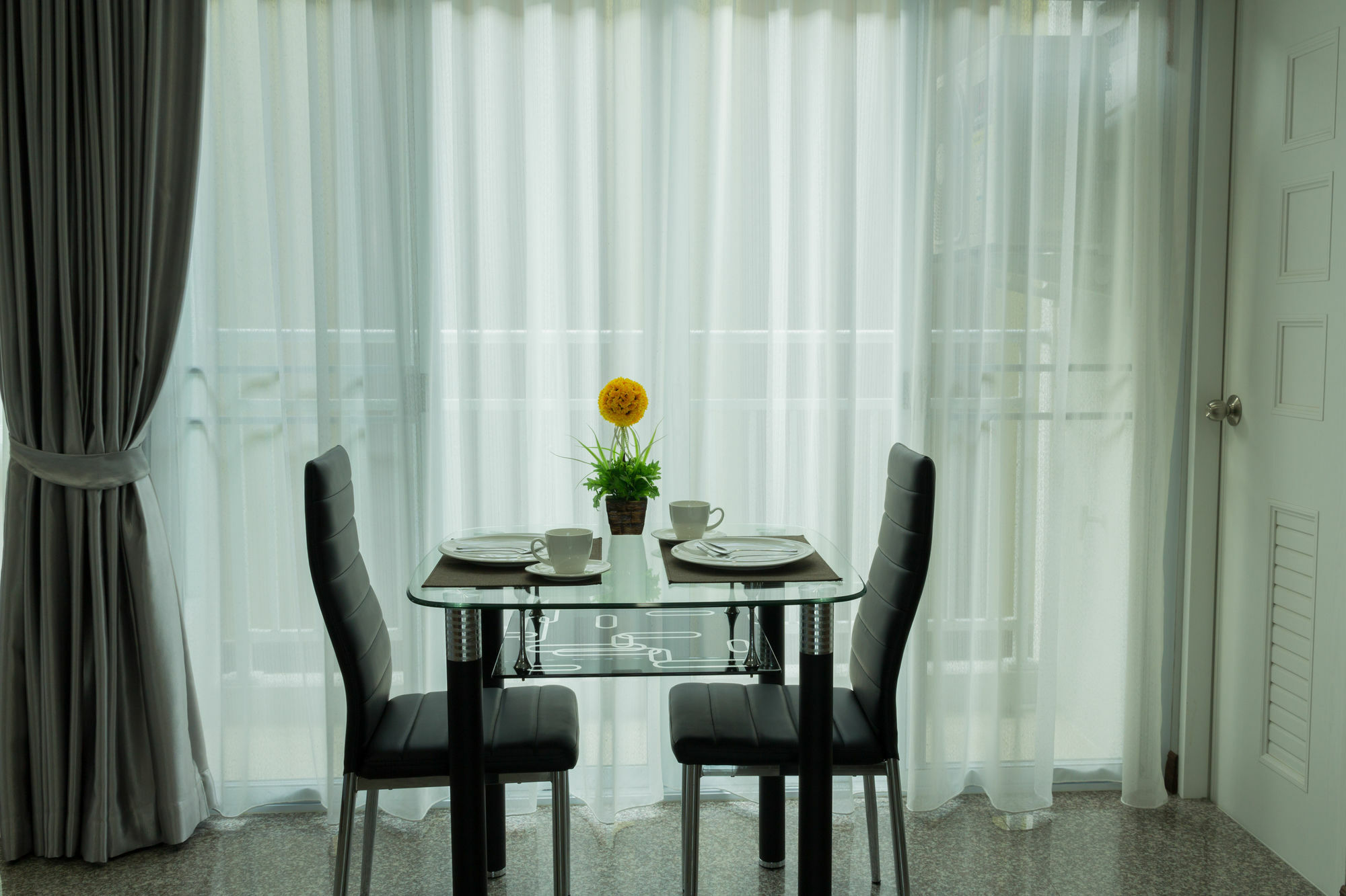 Aparthotel Modernbright Laemchabang Bang Lamung Exterior foto