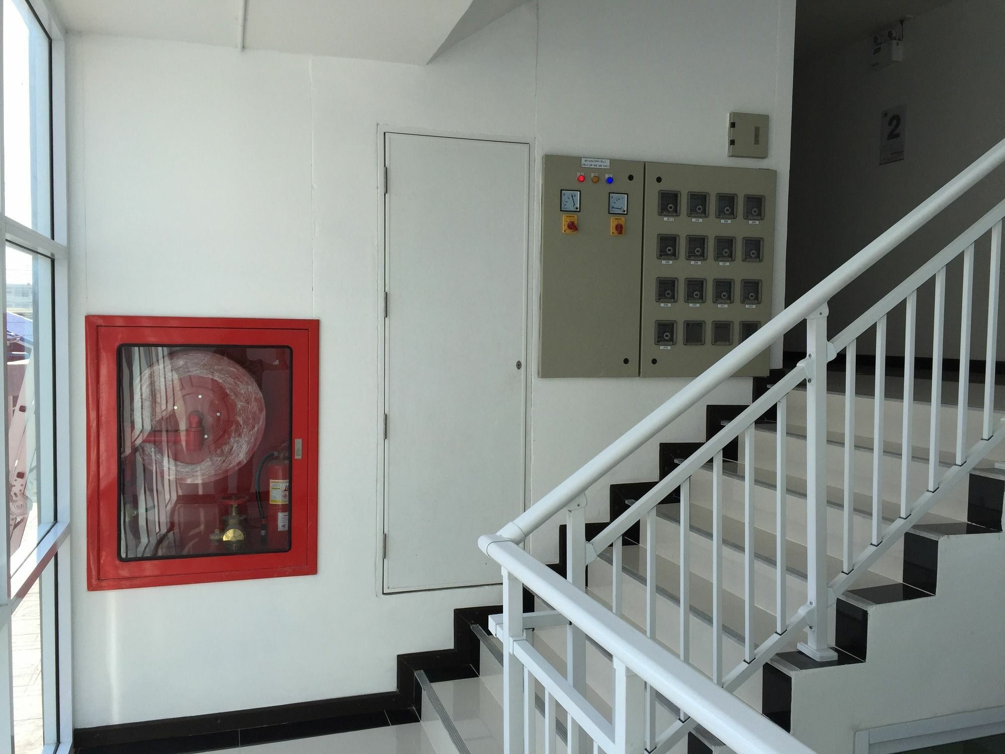 Aparthotel Modernbright Laemchabang Bang Lamung Exterior foto